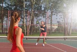 NBA焦点战：湖人主场逆转掘金,